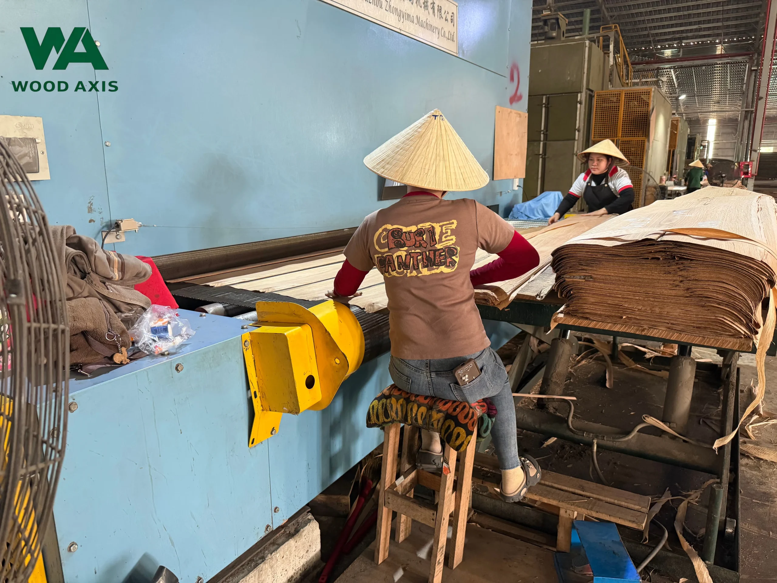 The Manufacturing Process of Decorative Plywood